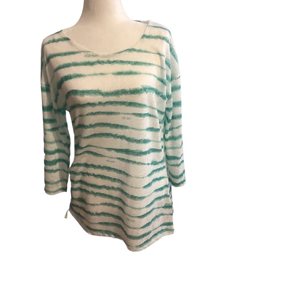 MARBLE Tops - Marble tunic top in white &aqua size medium EUC